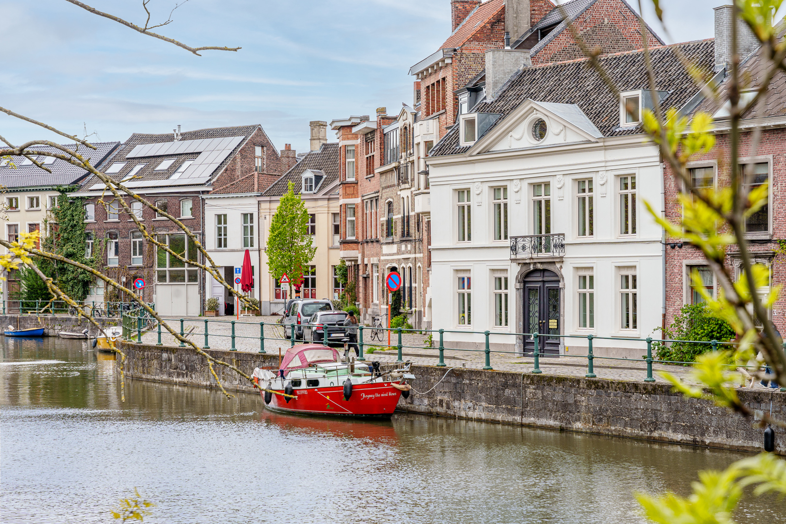 Aan het water gelegen penthouse in centrum Gent