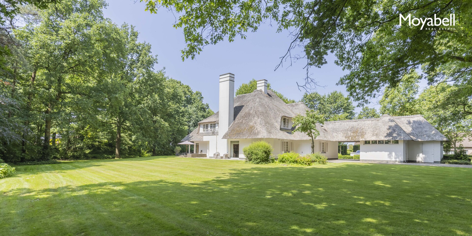 FABELACHTIGE LANDHUIS GELEGEN AAN HET BEFAAMDE SCHEUTBOS, LEMBEKE