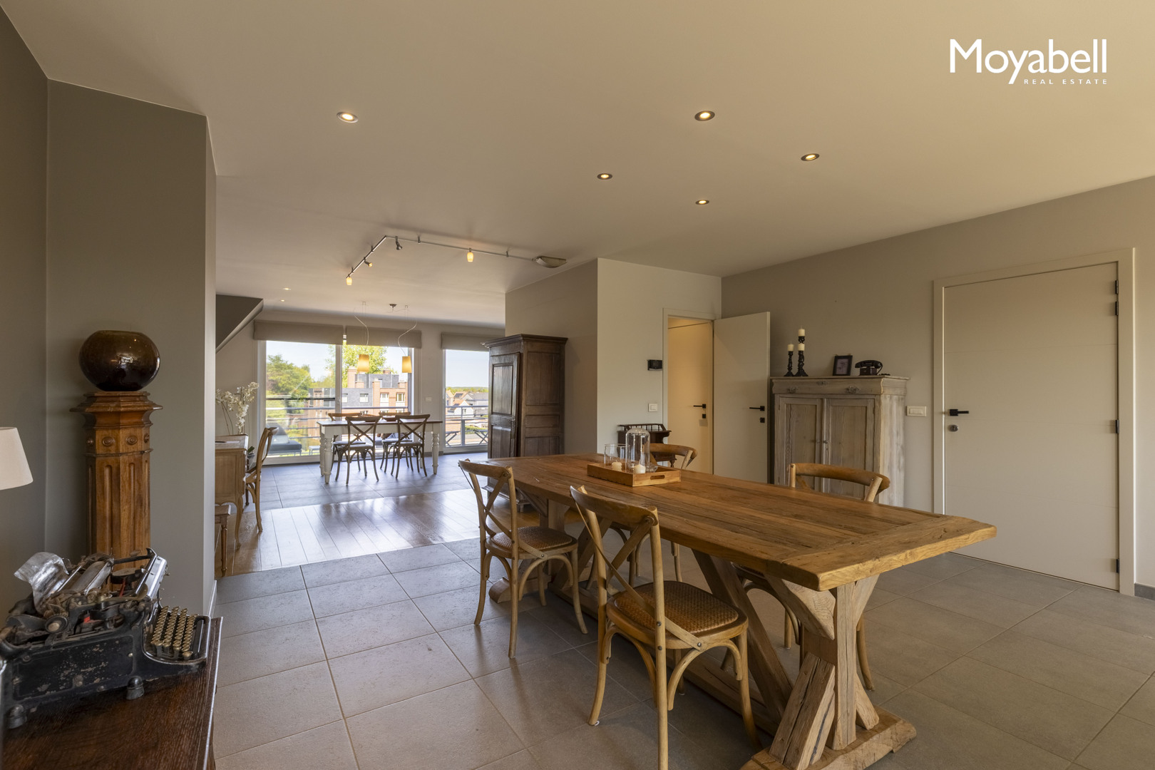 Gemeubeld penthouse van 208 m2 met 2 terrassen