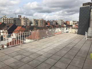 Verkocht in 1 dag ! Penthouse met 60 m2 terras in centrum Gent nabij het zuidpark